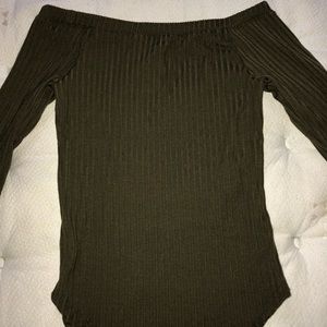 Off the shoulder tight shirt